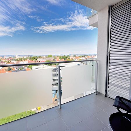 City Center Aupark Apartment Piest'any Exterior foto